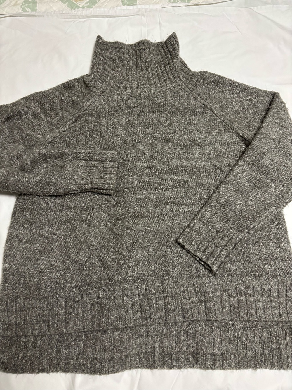 H&M Men's Heather Grey Turtleneck Sweater